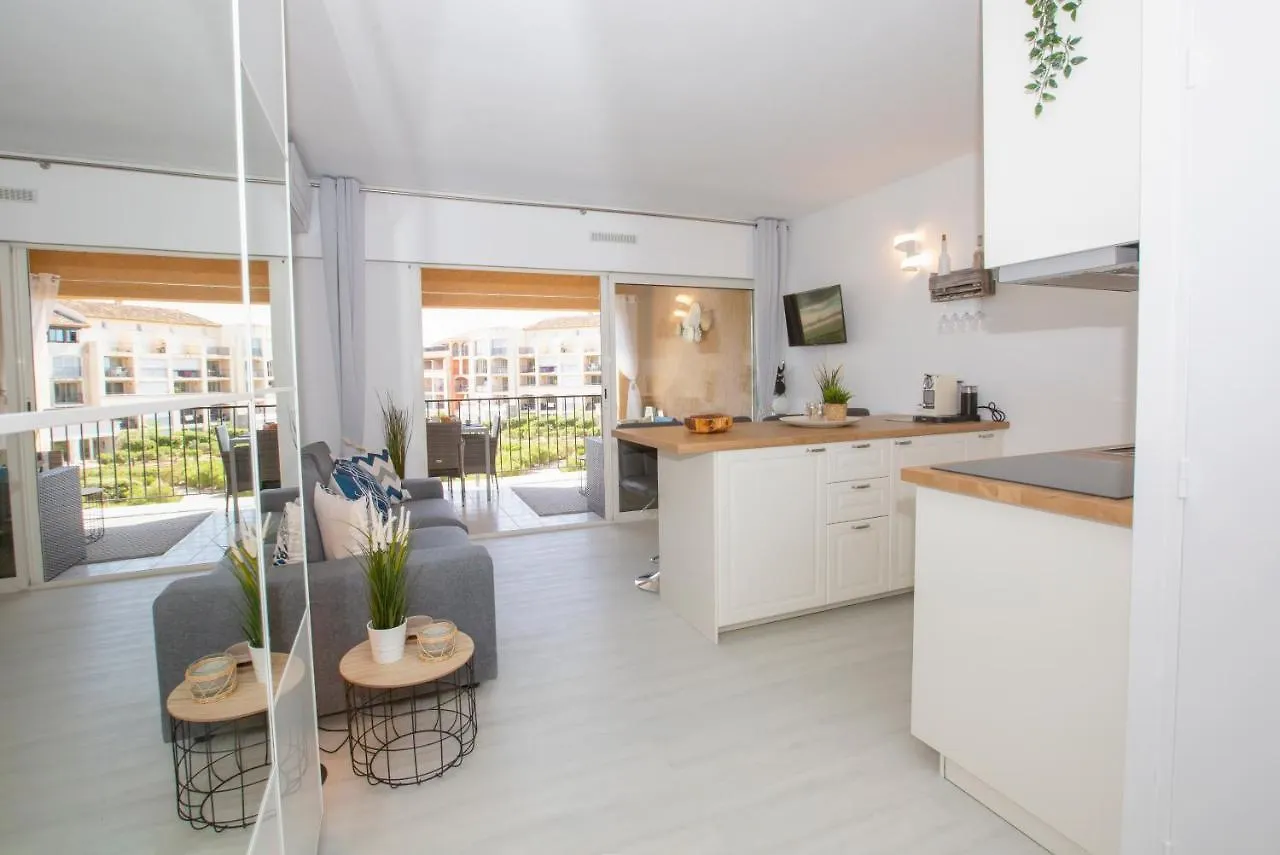 La Vie Est Belle Apartment Gassin